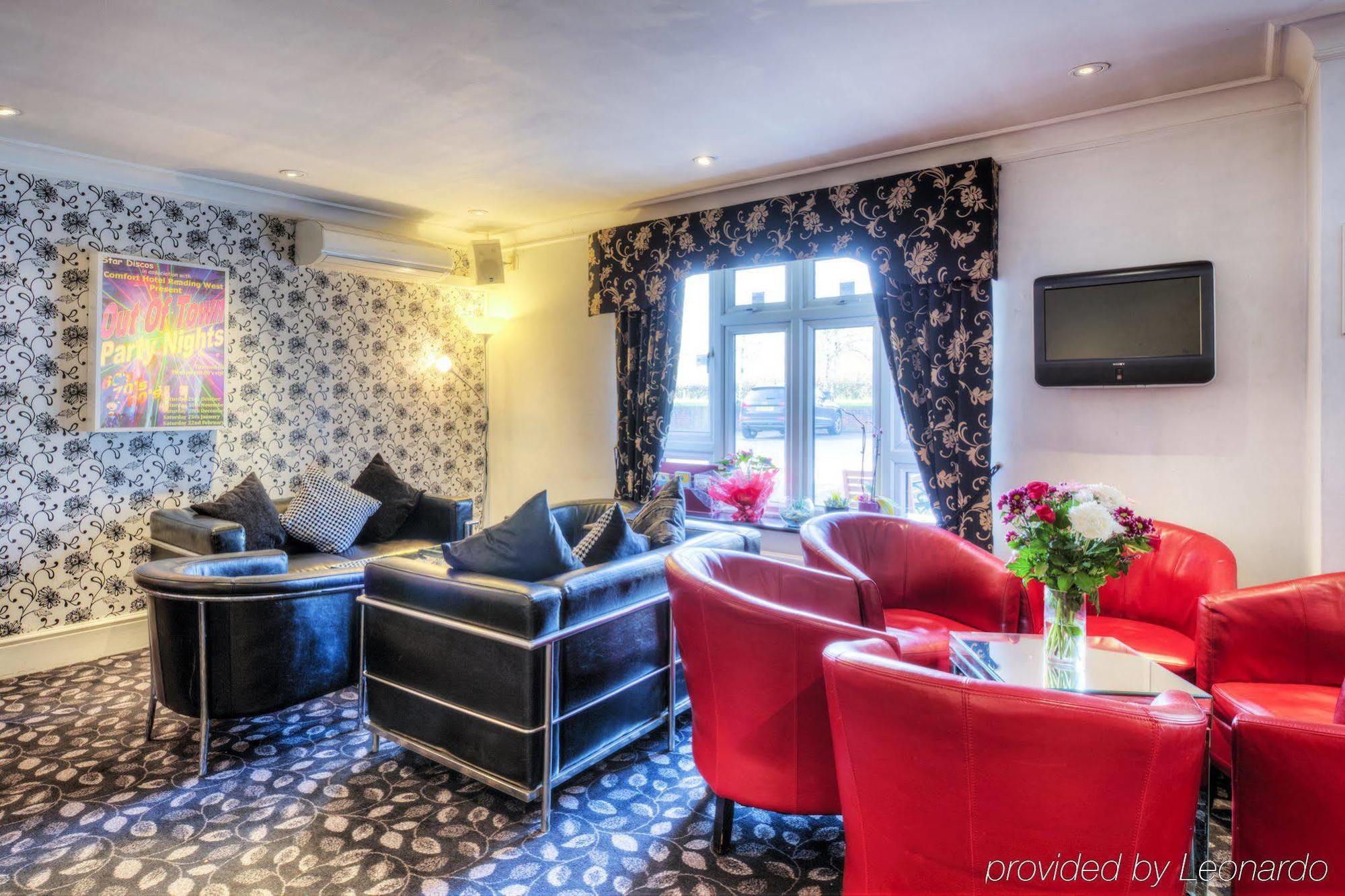 Flexistay Reading West Aparthotel - With Communal Kitchen Use Екстер'єр фото